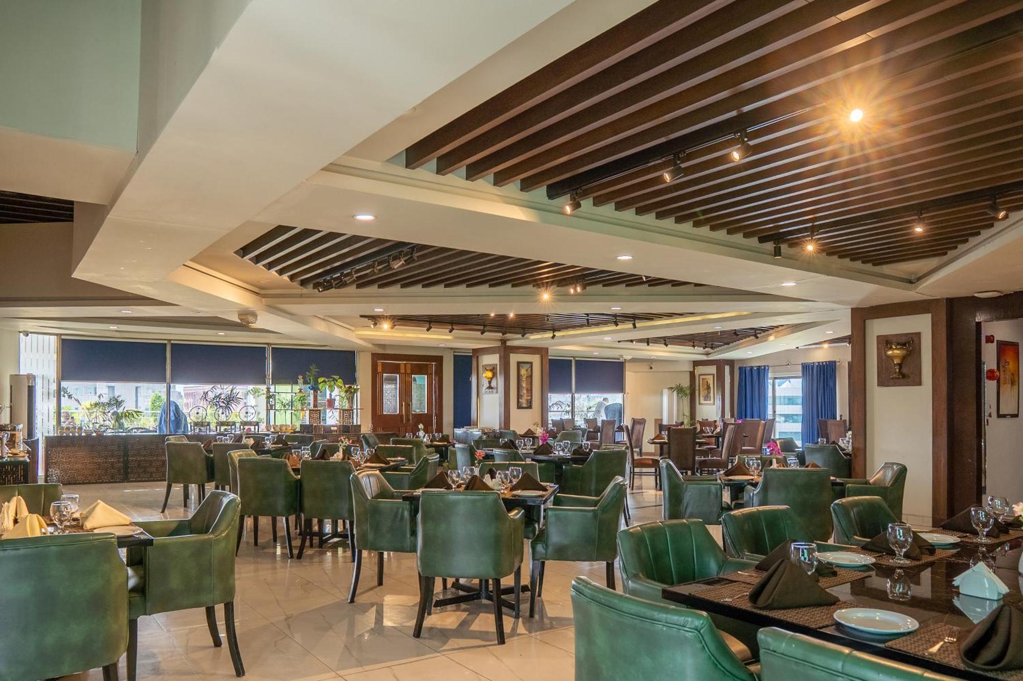 Legend Hotel Ισλαμαμπάντ Εξωτερικό φωτογραφία